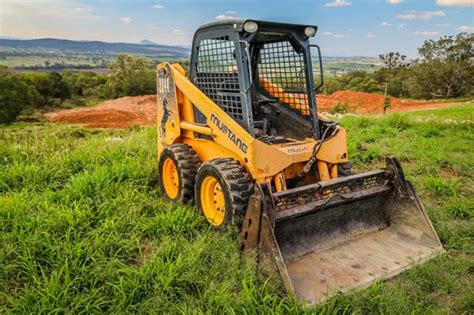 mustang skid steer lift capacity|mustang 2044 skid steer specifications.